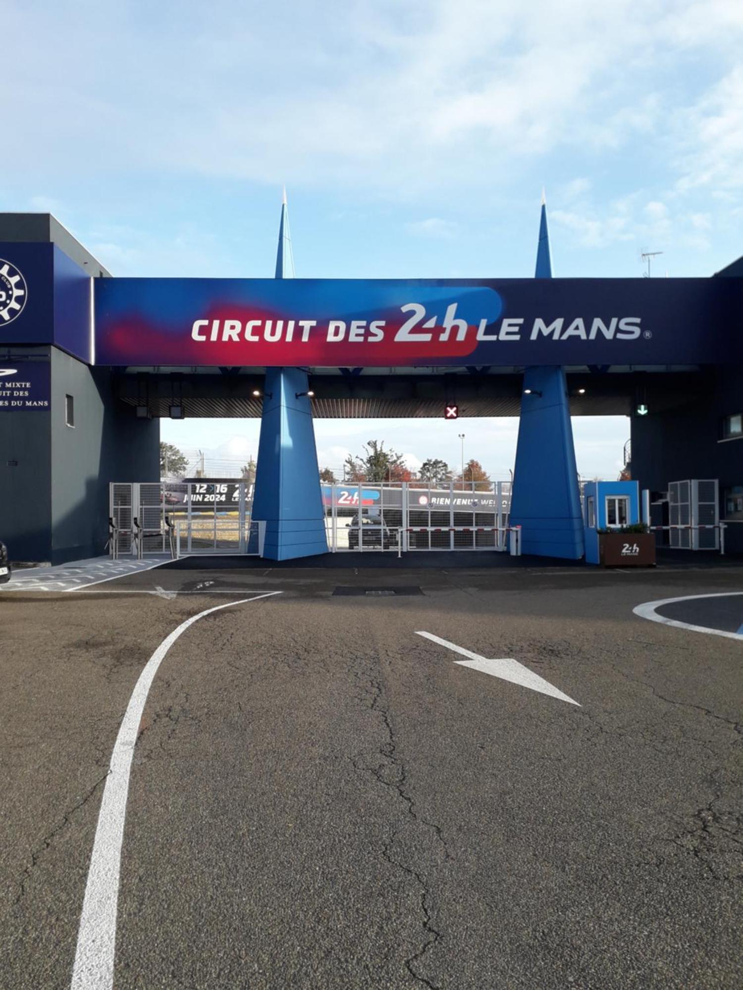 Proximite circuit 24 heures Le Mans Exterior foto